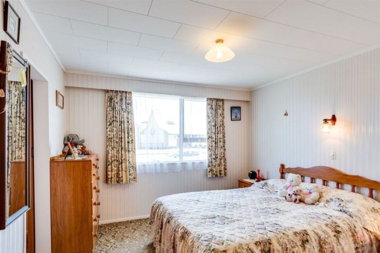 Photo of property in 1/82 Gloucester Street, Greenmeadows, Napier, 4112