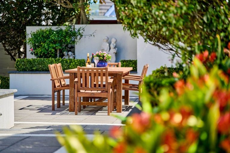 Photo of property in 15 Hautana Square, Woburn, Lower Hutt, 5010