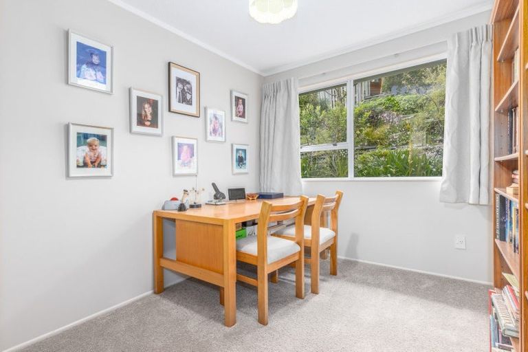 Photo of property in 10 Bosun Terrace, Whitby, Porirua, 5024