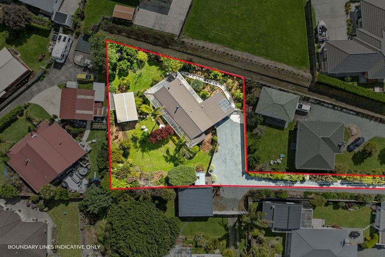 Photo of property in 13 Ferry Road, Waipu, 0510