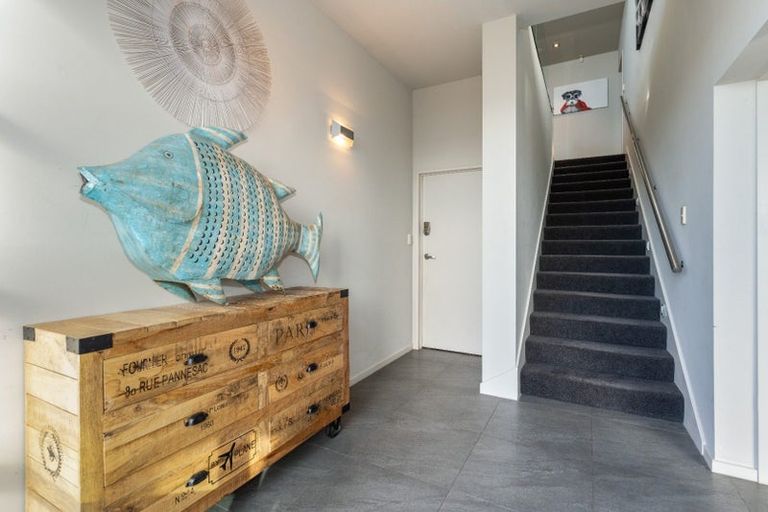 Photo of property in 42b Marama Crescent, Mount Pleasant, Christchurch, 8081