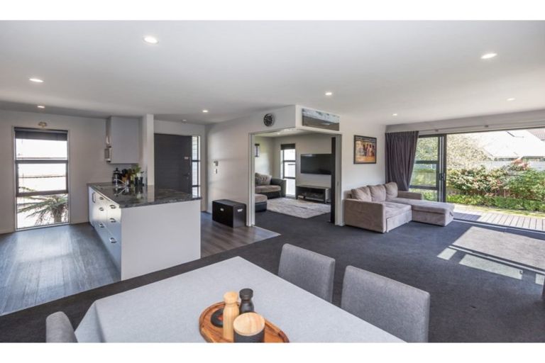 Photo of property in 68 Orrick Crescent, Avondale, Christchurch, 8061