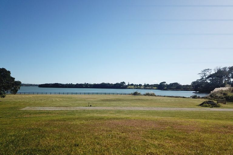 Photo of property in 17 Goble Road, Clarks Beach, 2679