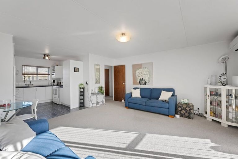 Photo of property in 3/50 Kenderdine Road, Papatoetoe, Auckland, 2025