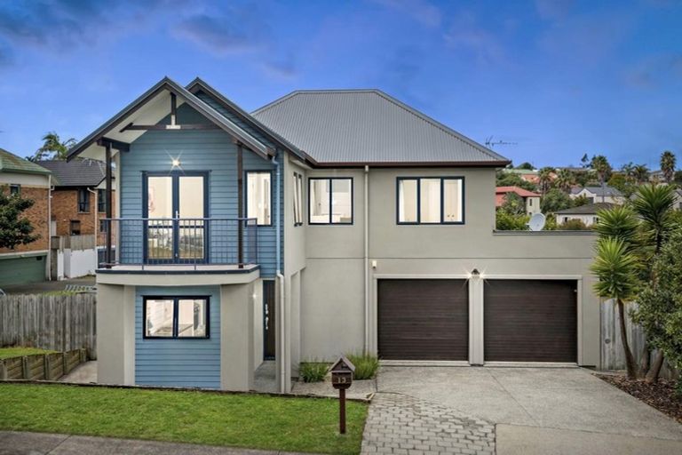 Photo of property in 13 Sonoma Crescent, Oteha, Auckland, 0632