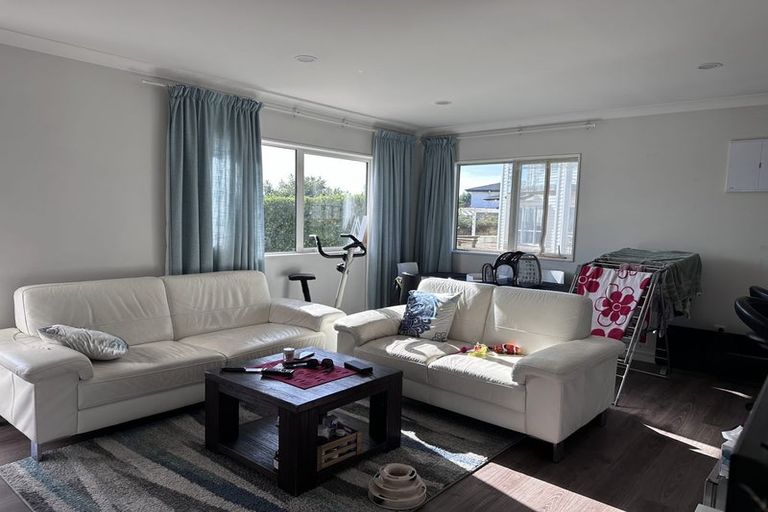 Photo of property in 56a Shelter Drive, Greenhithe, Auckland, 0632