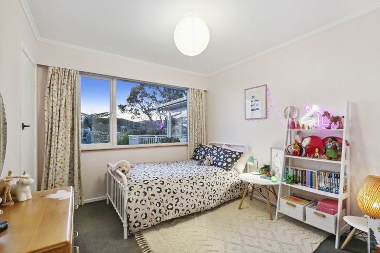 Photo of property in 34a Poto Road, Normandale, Lower Hutt, 5010