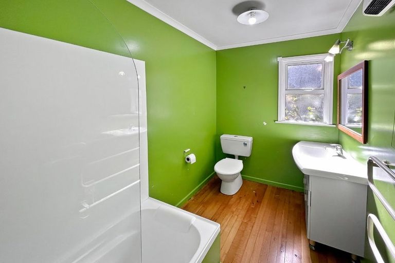 Photo of property in 5 Upjohn Street, Brooklands, New Plymouth, 4310