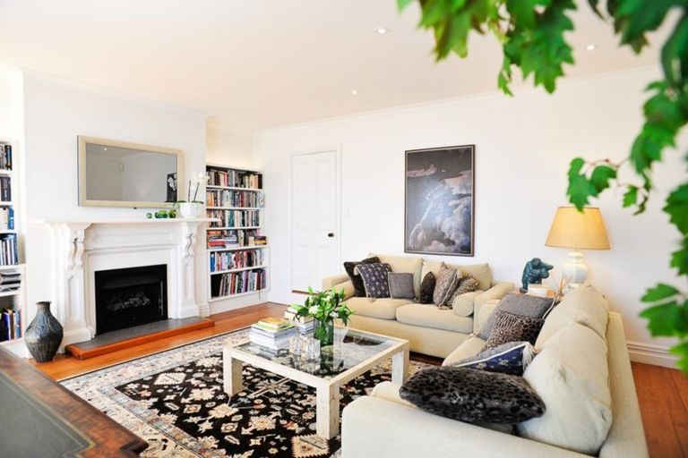 Photo of property in 53 Cressy Terrace, Lyttelton, 8082