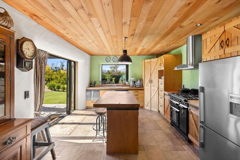 Photo of property in 33 Old Racecourse Road, Albert Town, Wanaka, 9305