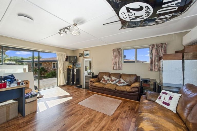 Photo of property in 92 Whatawhata Road, Dinsdale, Hamilton, 3204