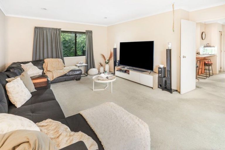 Photo of property in 9 Shannon Place, Nawton, Hamilton, 3200