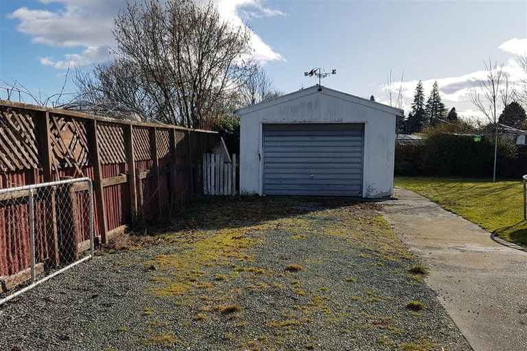 Photo of property in 3 Mckenzie Street, Fairlie, 7925