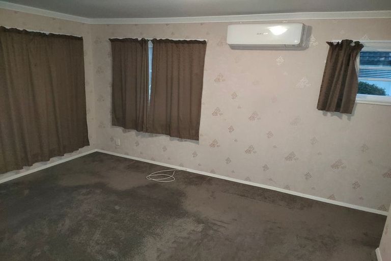 Photo of property in 36 Gibbons Street, Upper Hutt Central, Upper Hutt, 5018