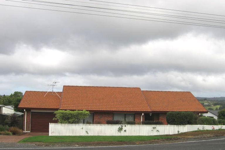 Photo of property in 2 Virginia Street, Henderson, Auckland, 0612