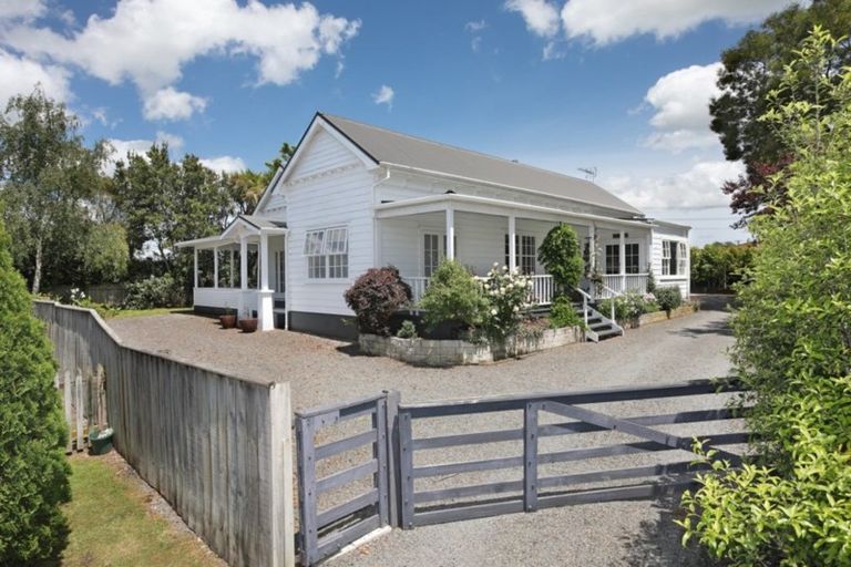 Photo of property in 38 Grey Street, Marton, 4710