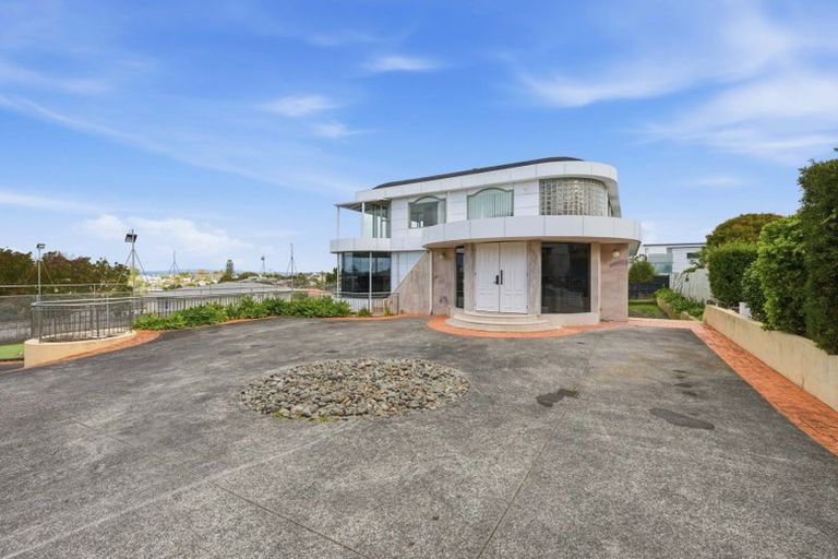 Photo of property in 99 East Coast Road, Castor Bay, Auckland, 0620