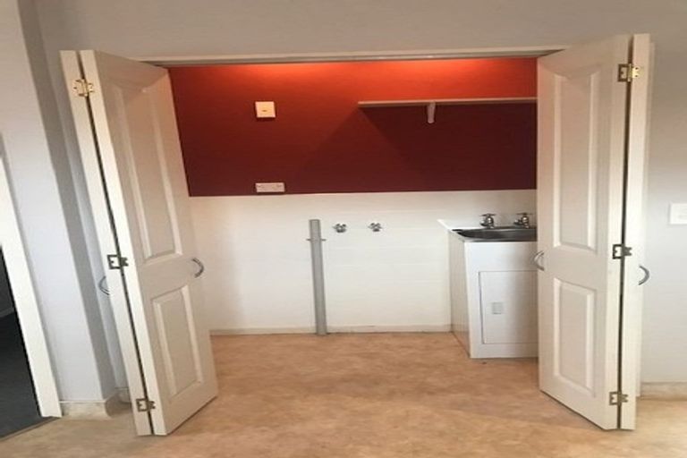 Photo of property in 18 Cornwall Street, Levin, 5510