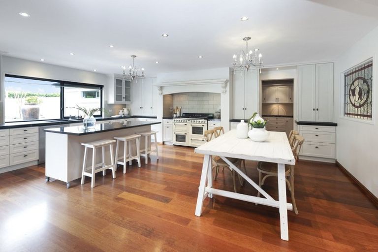 Photo of property in 395 Marshland Road, Marshland, Christchurch, 8083