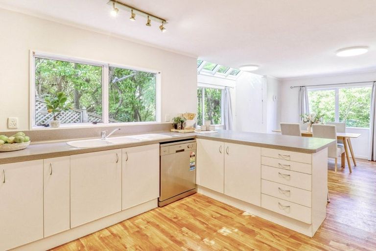 Photo of property in 40a Cashmere Avenue, Khandallah, Wellington, 6035