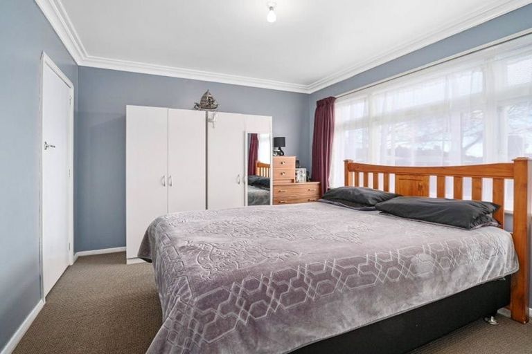 Photo of property in 13 Matai Street, Levin, 5510