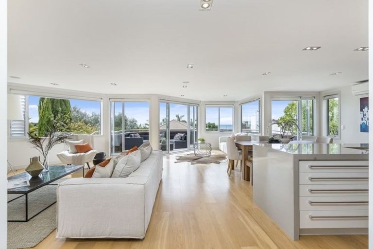 Photo of property in 44a Castor Bay Road, Castor Bay, Auckland, 0620