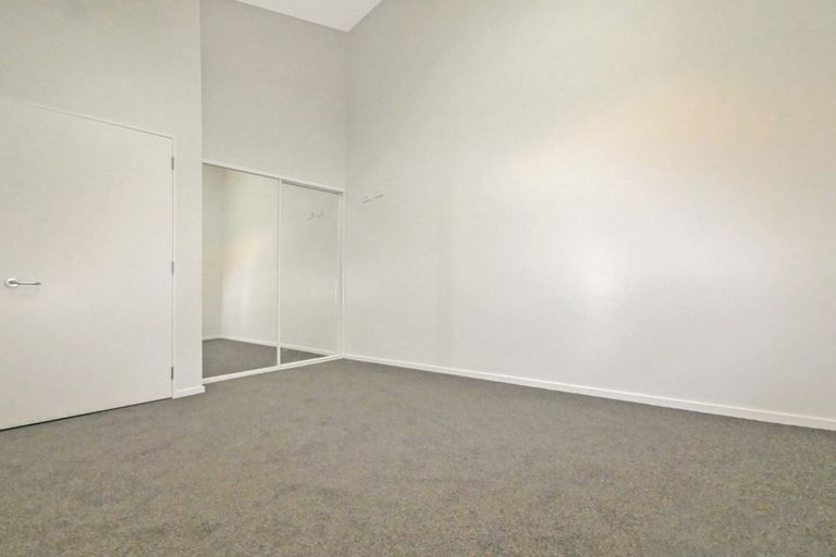Photo of property in 31-41 Pirie Street, Mount Victoria, Wellington, 6011