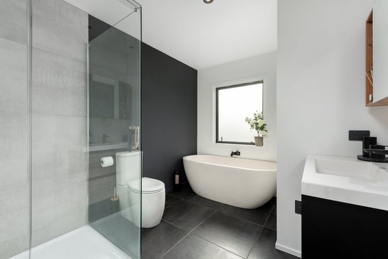 Photo of property in 24 Puhirake Crescent, Pyes Pa, Tauranga, 3112