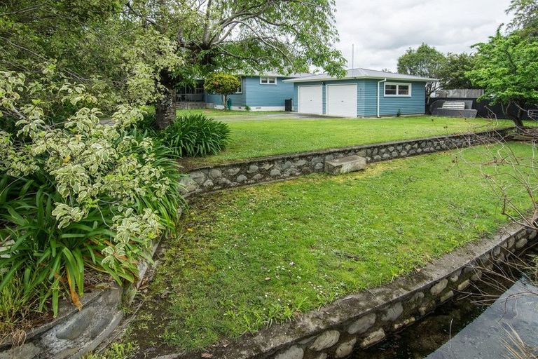 Photo of property in 12 Madden Place, Solway, Masterton, 5810