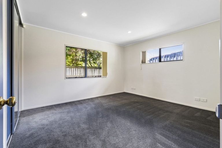 Photo of property in 23a Grove Road, Papakura, 2110