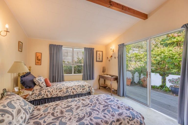 Photo of property in 71 Faraday Street, Hospital Hill, Napier, 4110