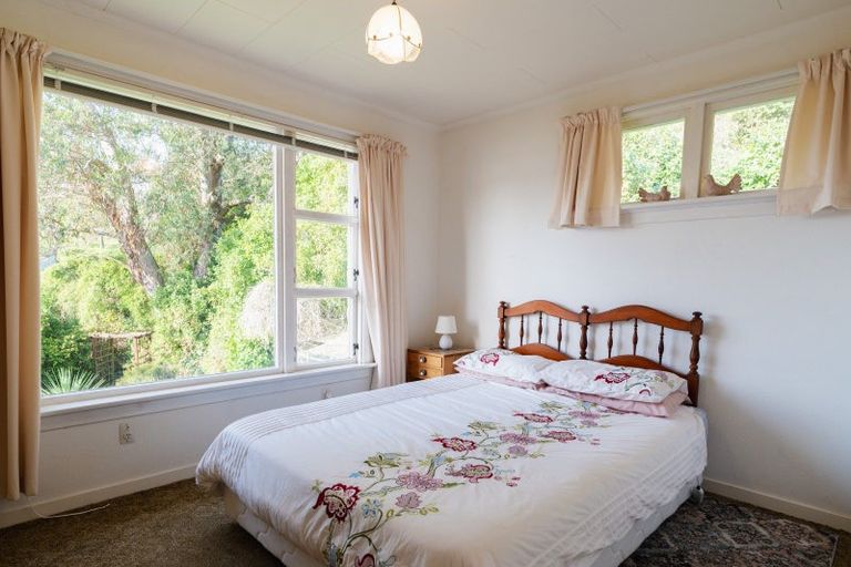Photo of property in 9 Saint Ronans Road, Macandrew Bay, Dunedin, 9077