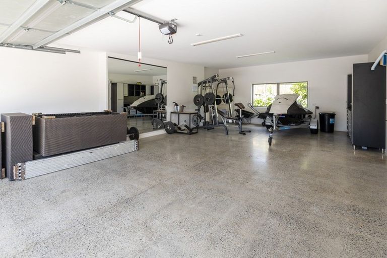 Photo of property in 144 Mellons Bay Road, Mellons Bay, Auckland, 2014