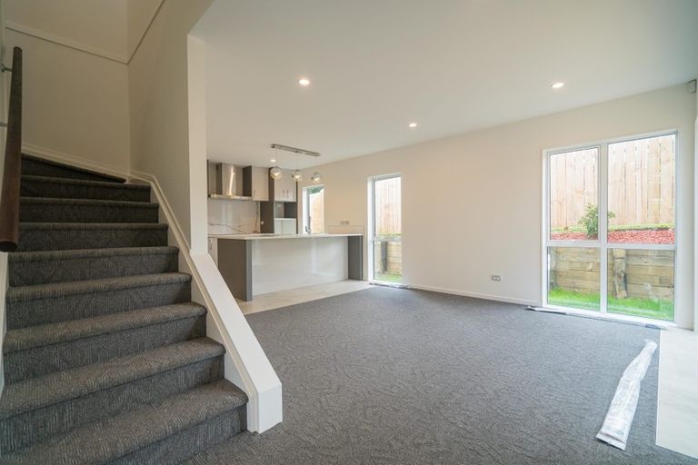 Photo of property in 10 Okareka Place, Pakuranga Heights, Auckland, 2010
