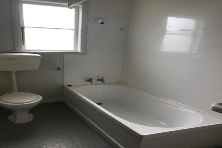 Photo of property in 17-19 Gilbert Street, Gore, 9710