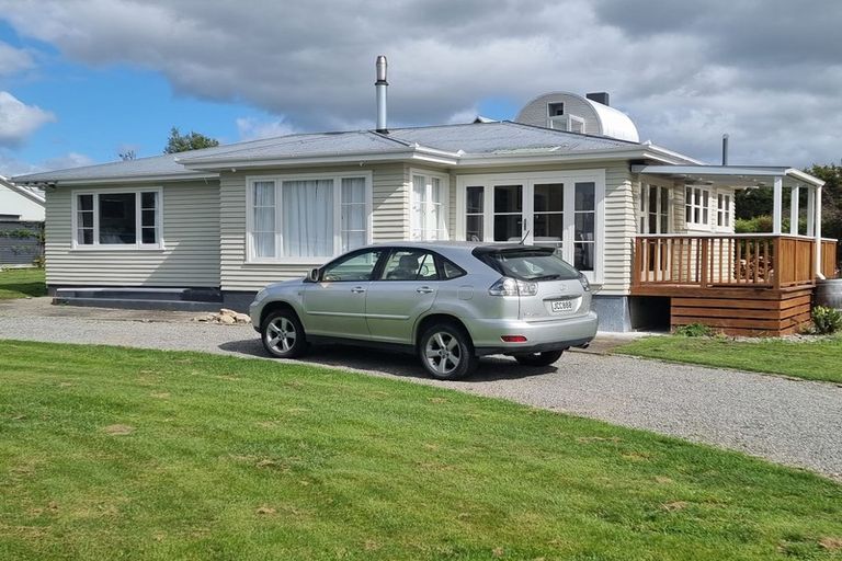 Photo of property in 30 Oxford Street, Martinborough, 5711