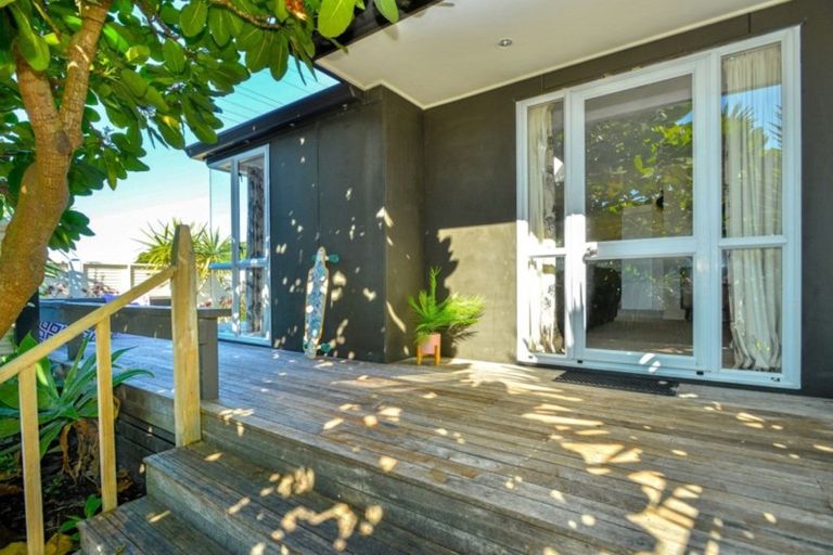 Photo of property in 27a Moana Road, Okitu, Gisborne, 4010