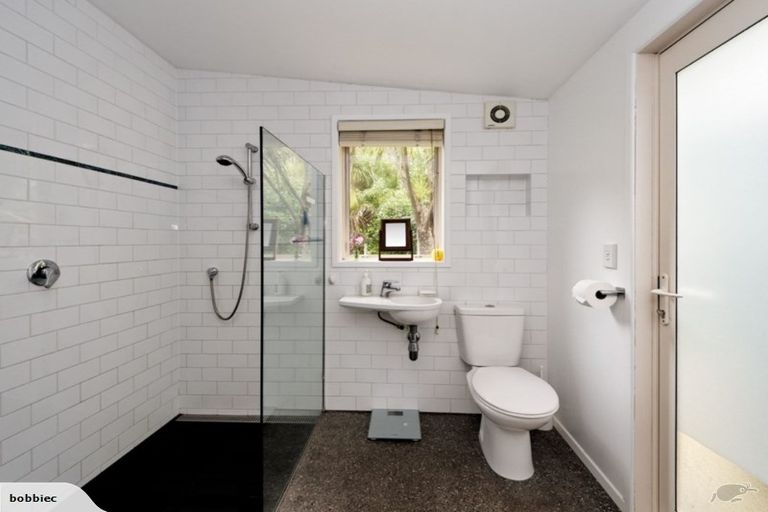 Photo of property in 54 Beach Valley Road, Piha, New Lynn, 0772