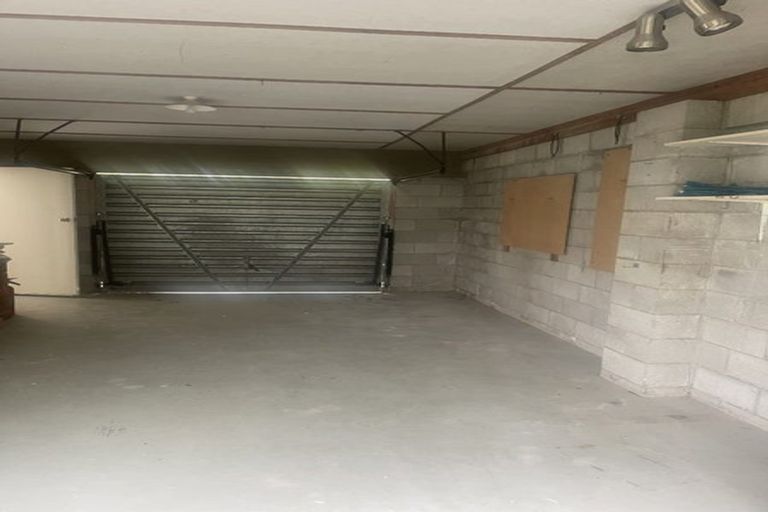 Photo of property in 11 Waitemata Road, Hauraki, Auckland, 0622