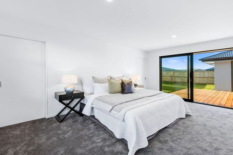 Photo of property in 16 Falcons View Drive, Rolleston, 7615