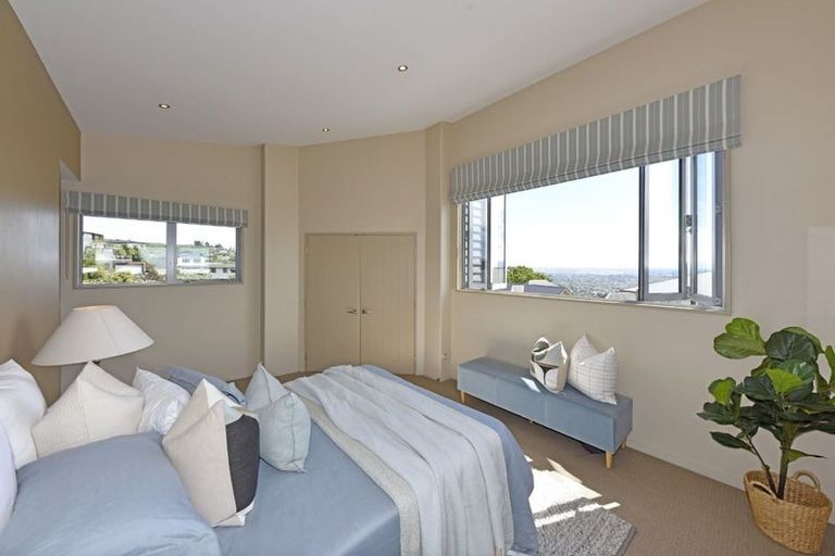 Photo of property in 11 Stonewall Place, Huntsbury, Christchurch, 8022