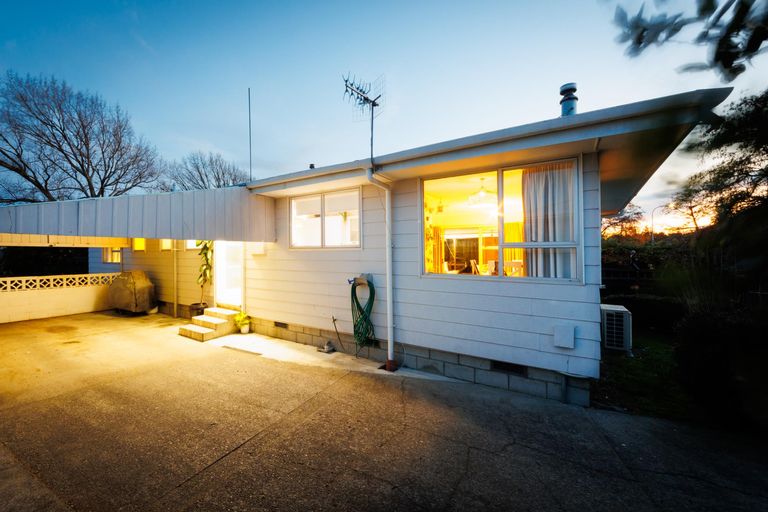 Photo of property in 91 Apollo Parade, Milson, Palmerston North, 4414