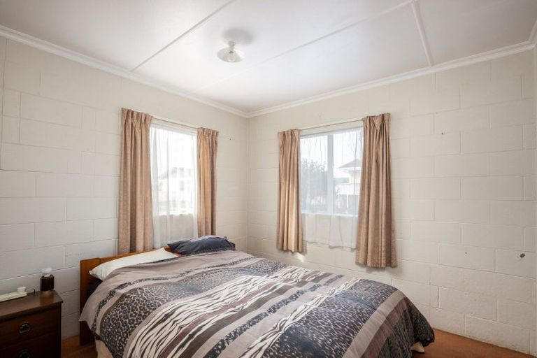 Photo of property in 242c Huatoki Street, Upper Vogeltown, New Plymouth, 4310
