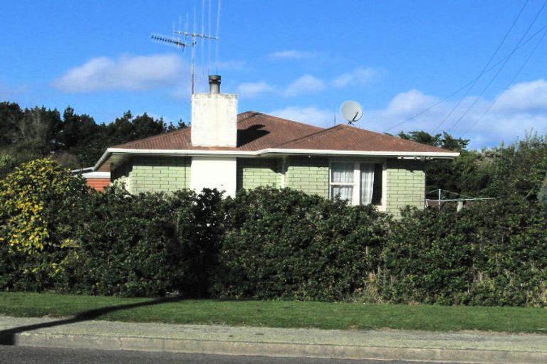 Photo of property in 175 Rangiuru Road, Otaki, 5512