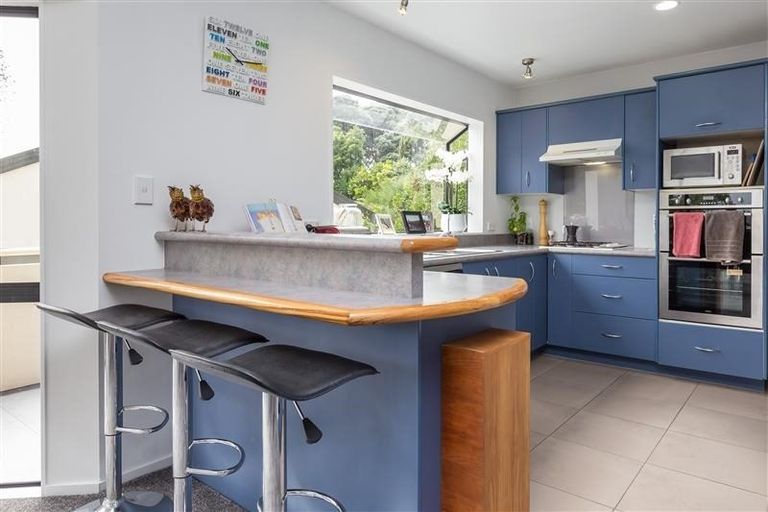 Photo of property in 1/3 Albany Highway, Unsworth Heights, Auckland, 0632