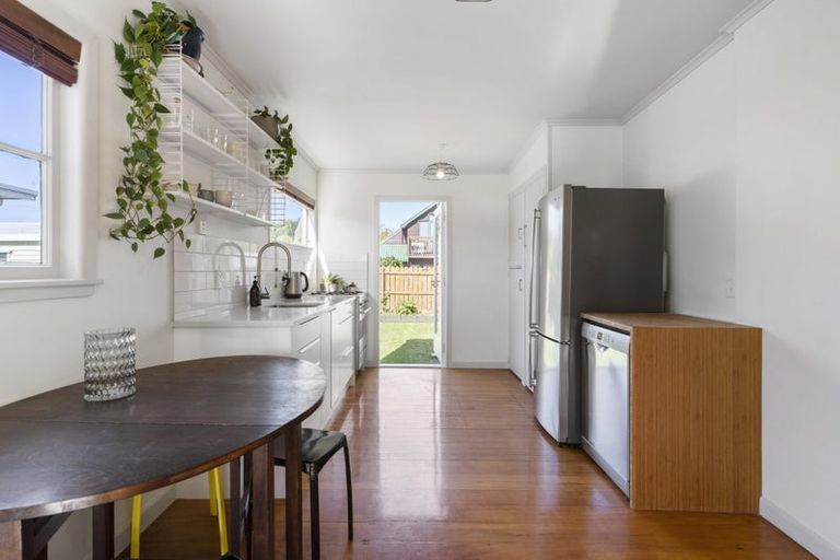 Photo of property in 34 Dakota Avenue, Beach Haven, Auckland, 0626