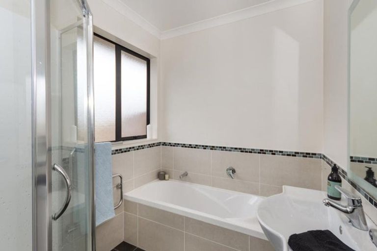 Photo of property in 9b Cosgrave Road, Papakura, 2110