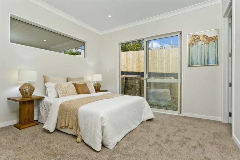 Photo of property in 47 Symes Drive, Red Beach, 0932