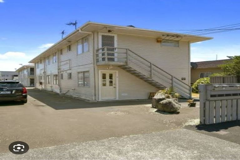 Photo of property in 40d Leighton Avenue, Waiwhetu, Lower Hutt, 5010