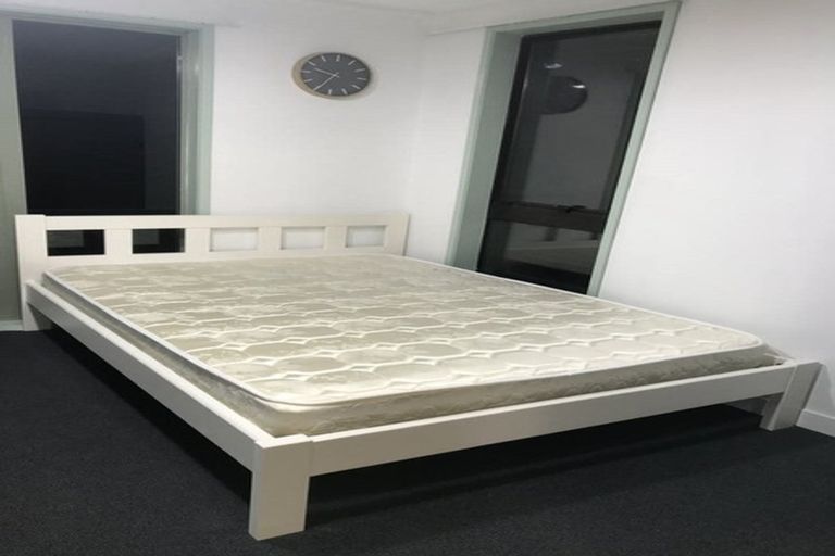 Photo of property in 16 Tiki Street, New Lynn, Auckland, 0600